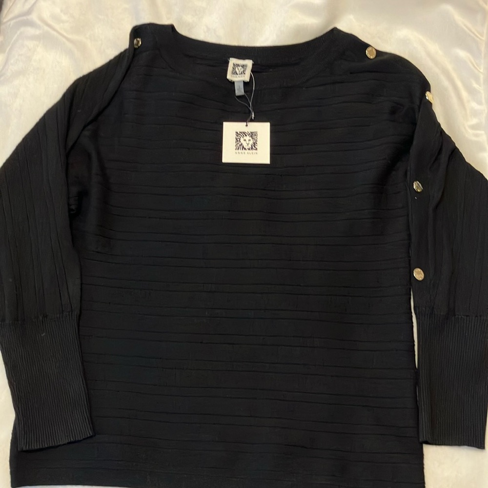 NWT Anne Klein Black Crew Neck Sweater W/ Gold Button on arm Woman’s Small